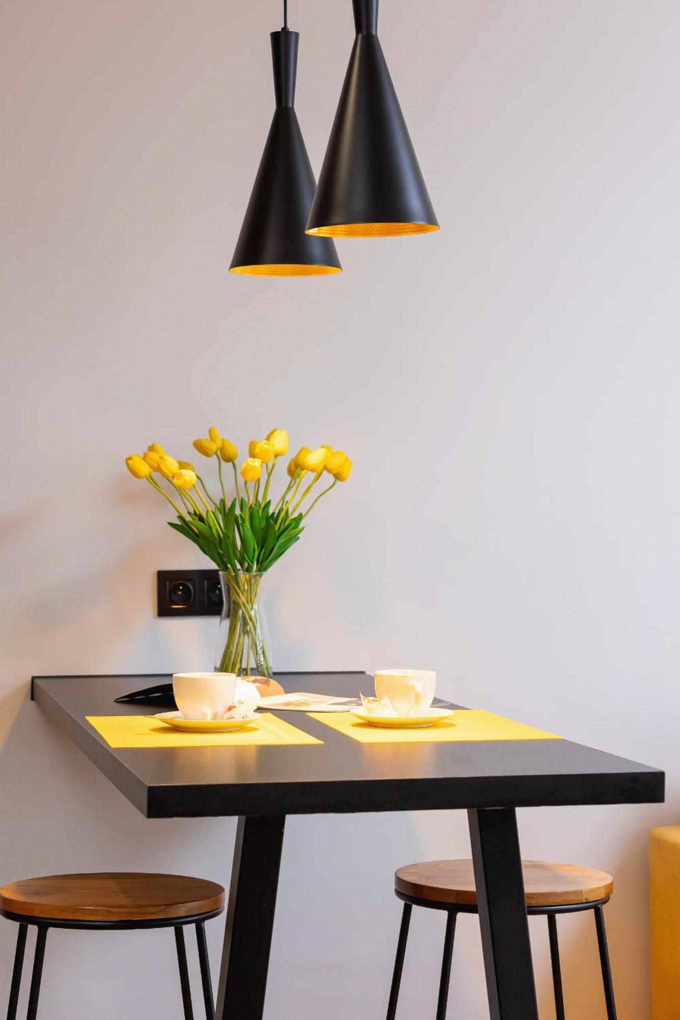 City Center One-Bedroom Apartment With Bathtub By Noclegi Renters Rzeszow Exterior photo